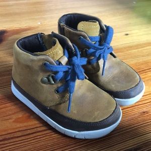 clarks boots kids blue